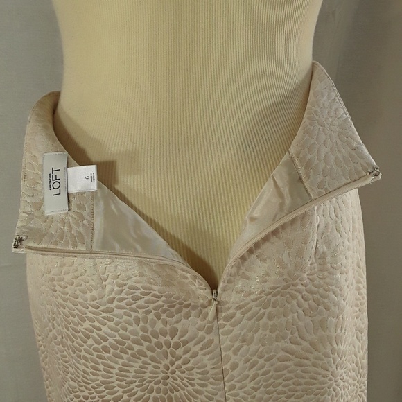 LOFT cream skirt with eye drops texture pattern - Picture 4 of 4